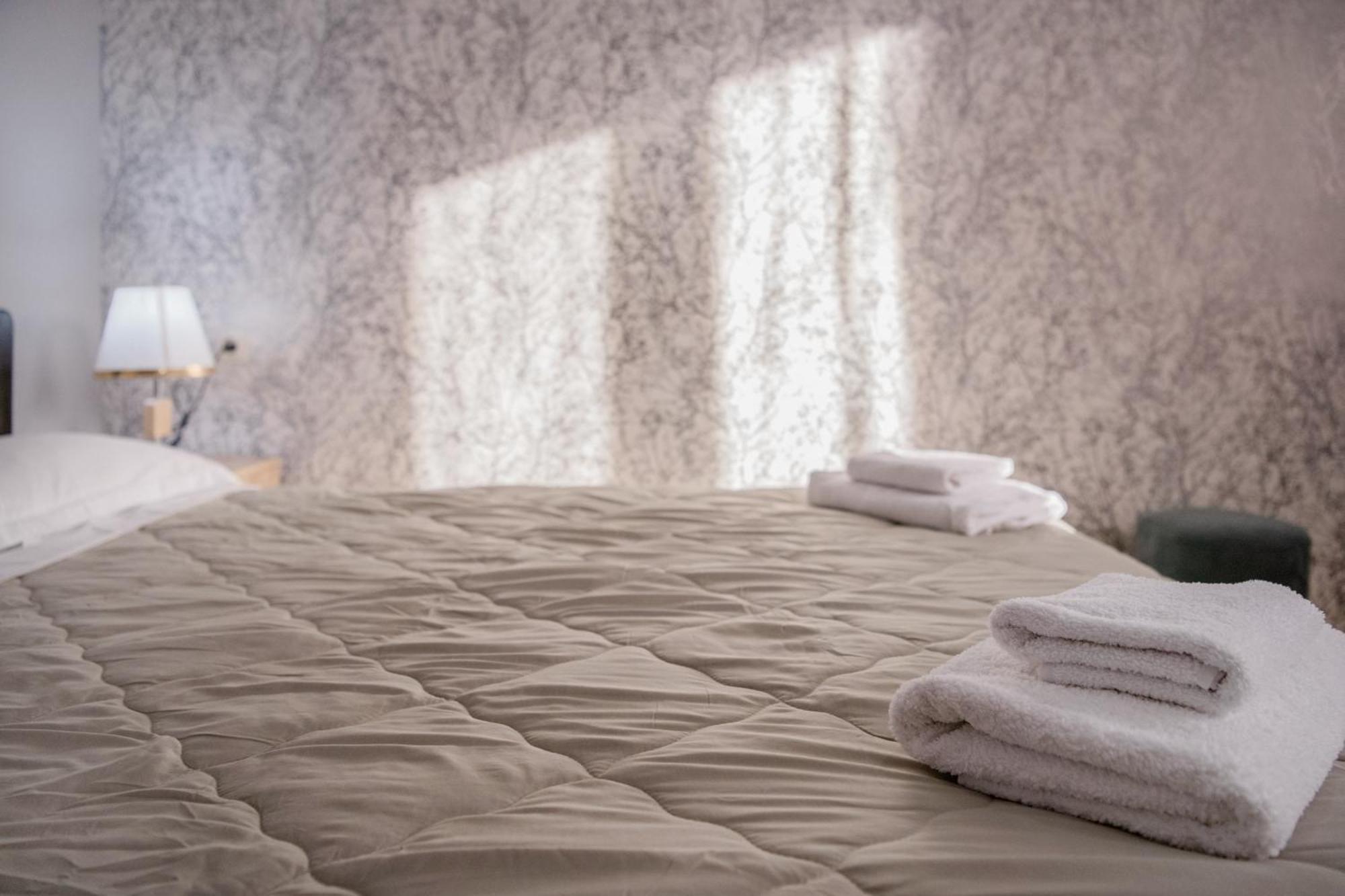 Lotus Hotel Tbiliszi Kültér fotó